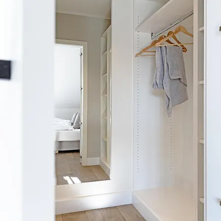 Haus No 7 List