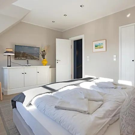 Haus No 7 List
